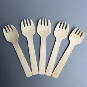 Disposable and compostable 105mm mini size spork